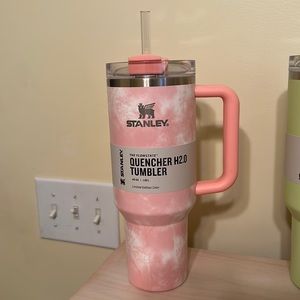 ***Limited Edition*** Peach Tie Dye 40 oz Stanley Tumbler